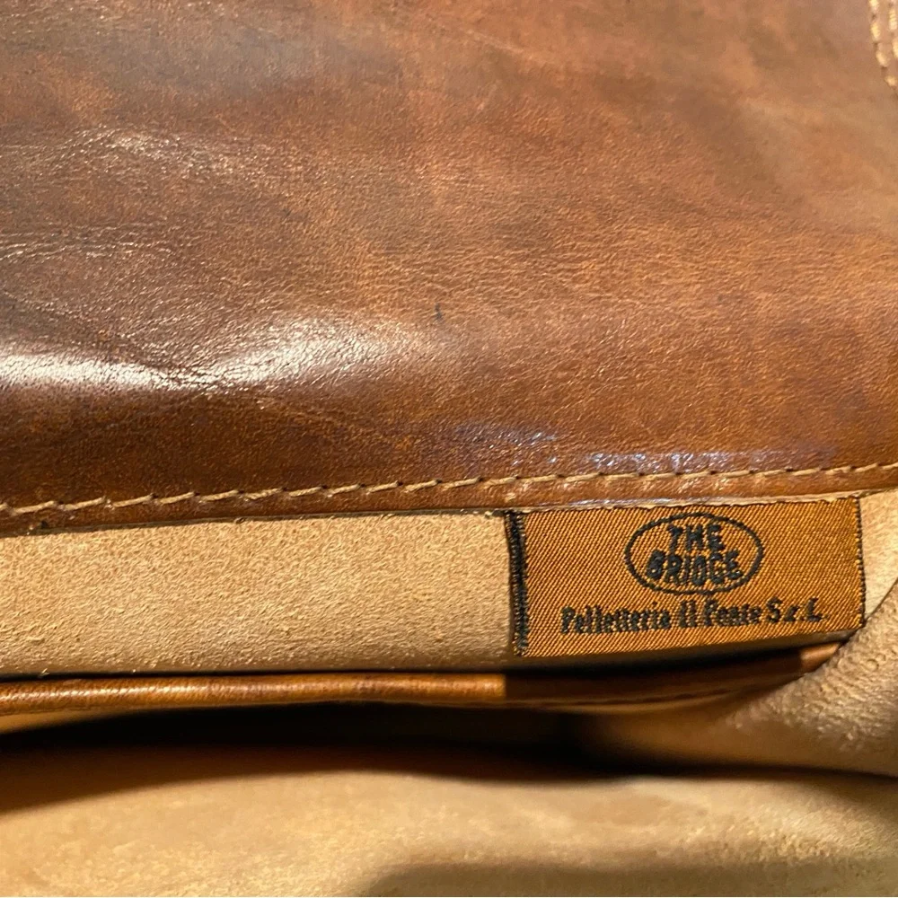 The bridge brown leather laptop satchel. EUC